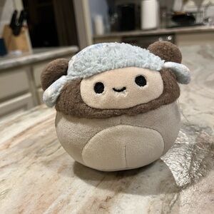 Drey Grey Sasquatch Yeti